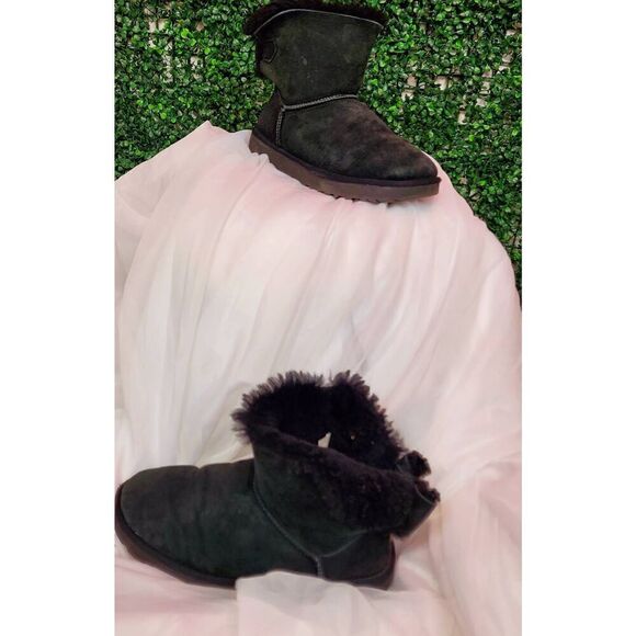 UGG boots  - Picture 7 of 7